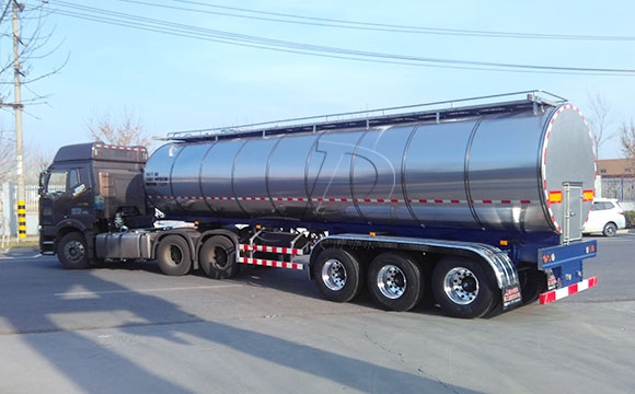 34立方半掛奶罐車